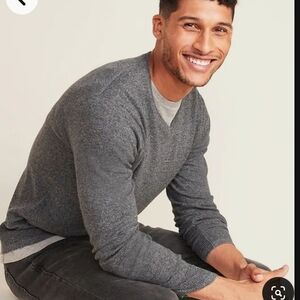 Old Navy marled Gray V-Neck Sweater